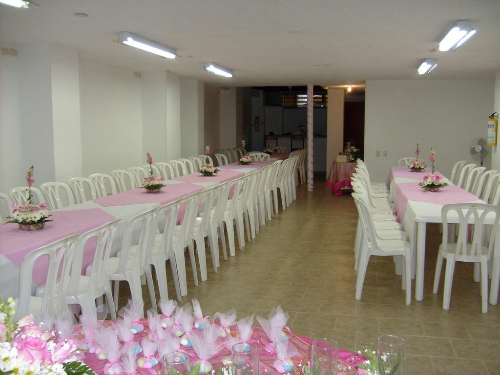 Armont Hotel 2*